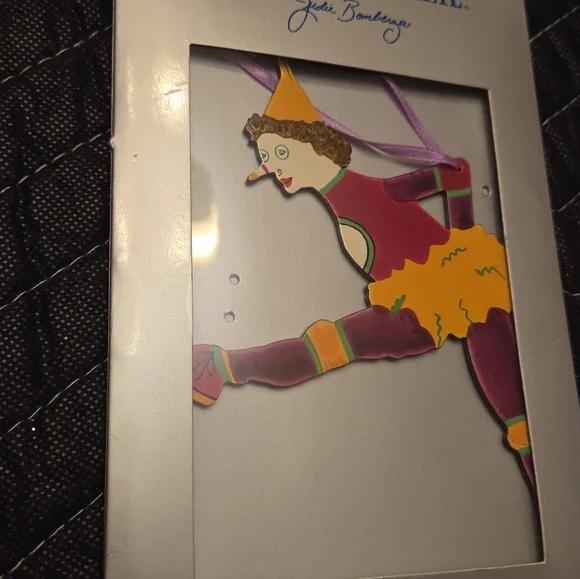 EUC Cirque Du Soleil Ornament "La Nouba" - Picture 3 of 3